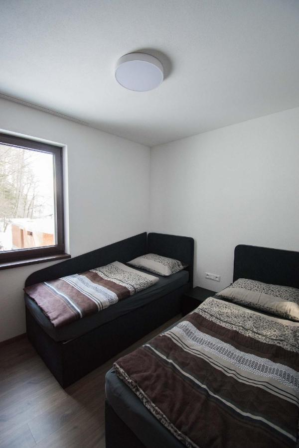 Apartman Lucnica Bystra Luaran gambar